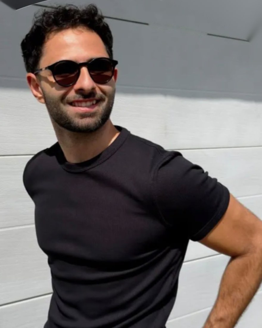 Taha Yigit mit Sonnenbrille